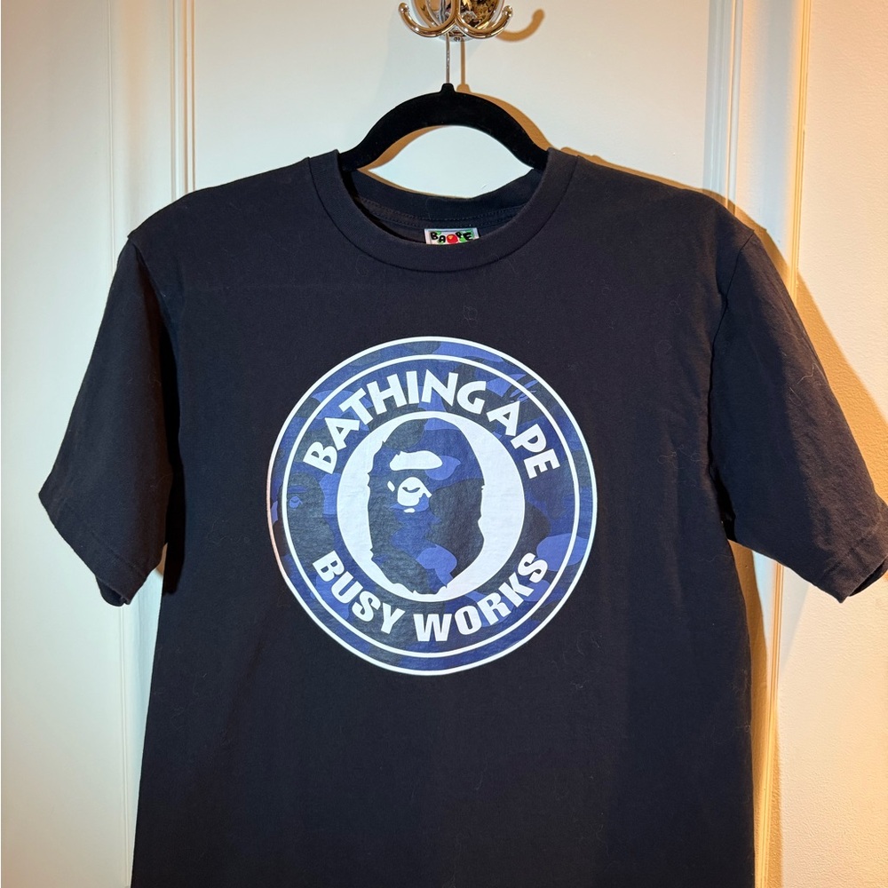 A Bathing Ape blue circular style men’s Medium t-Shirt